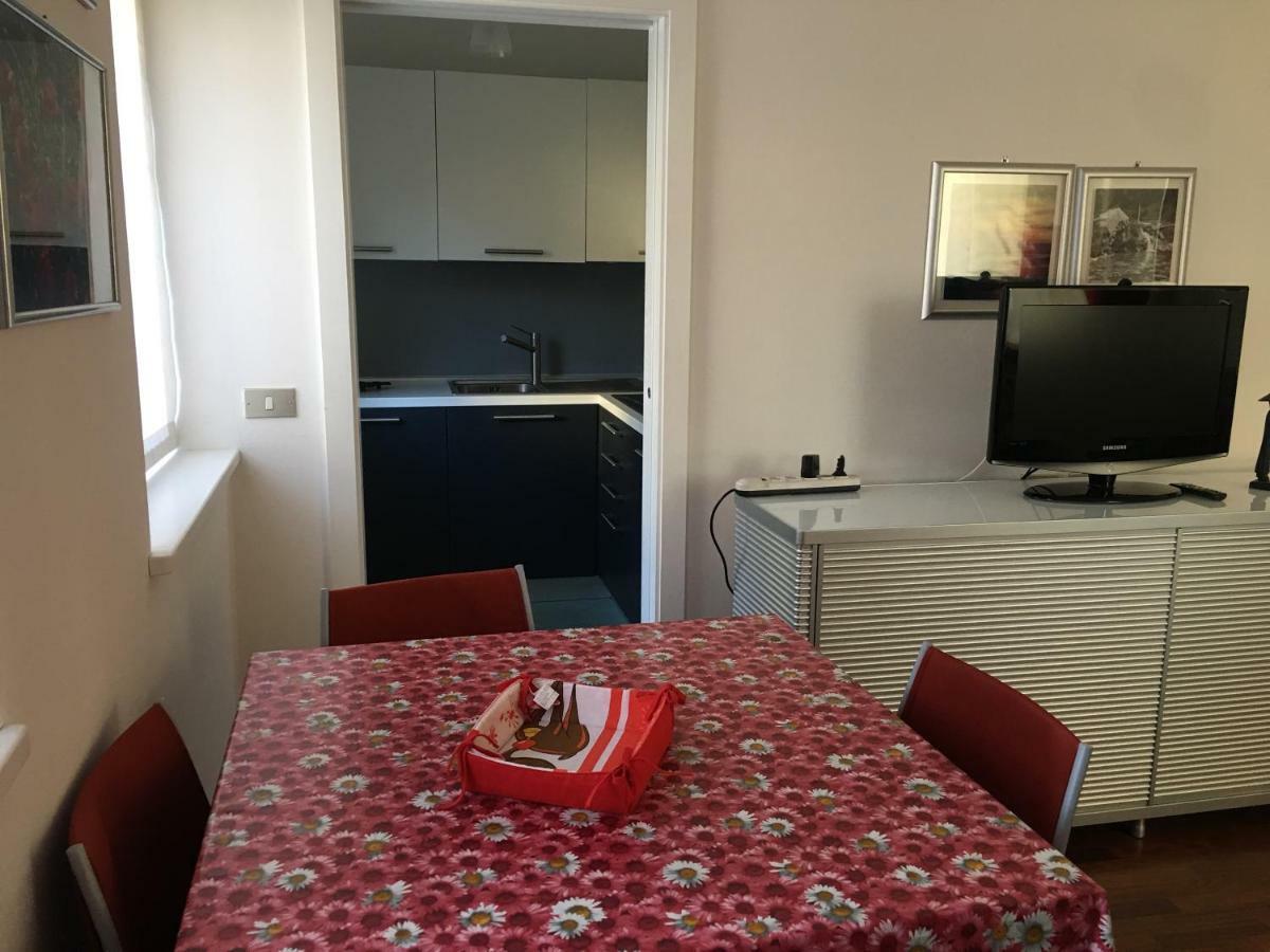 Portici Apartment *