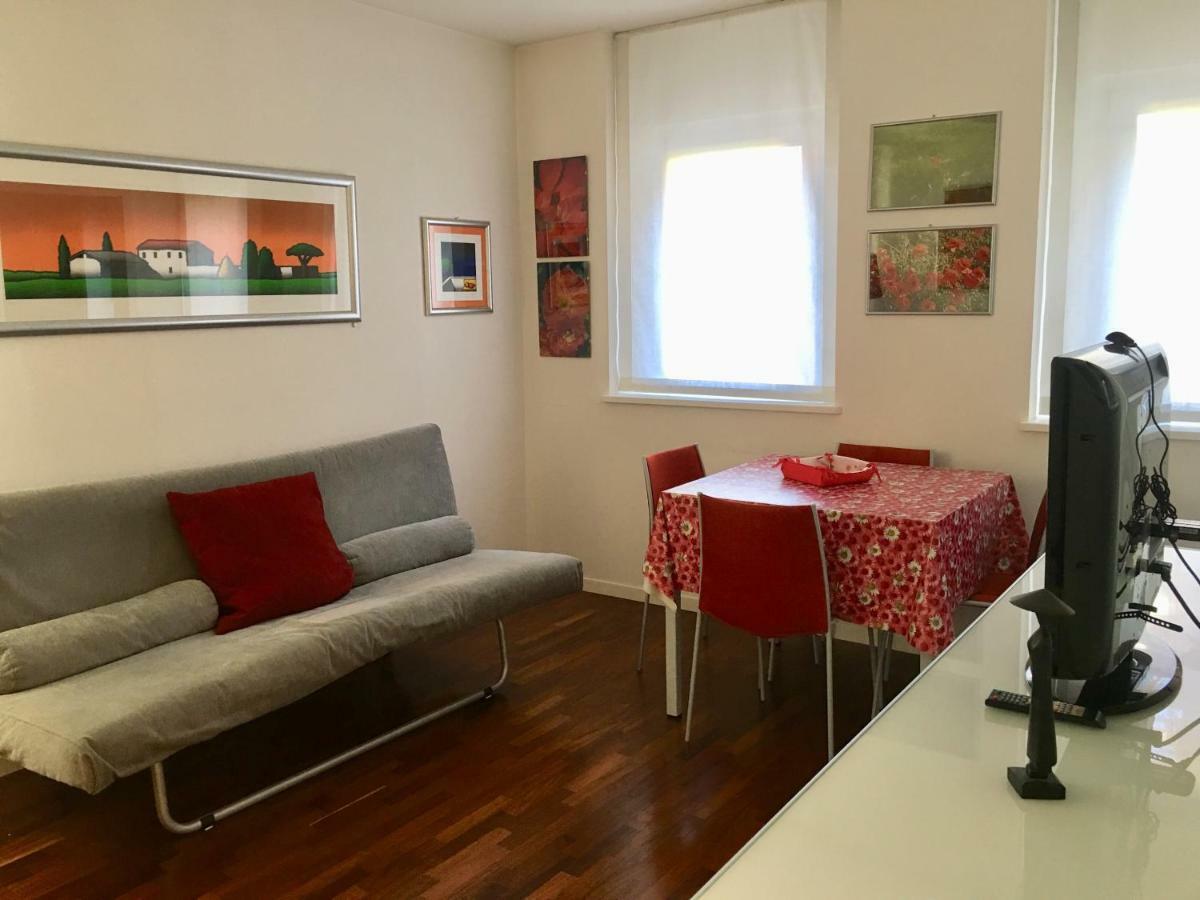 Portici Apartment *